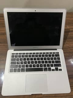 Apple Macbook Air 2015 13-inch with charger