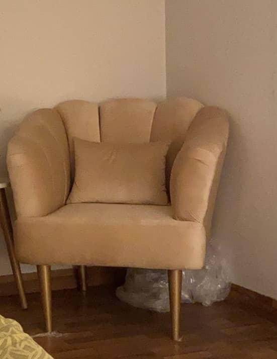 one Sofa chair with table set 1