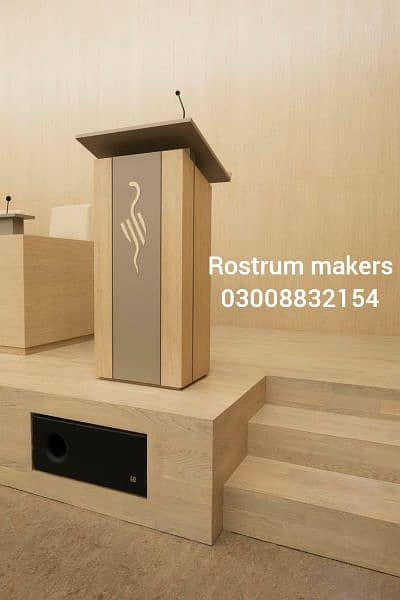 Rostrum /Speech Dice / podium 9