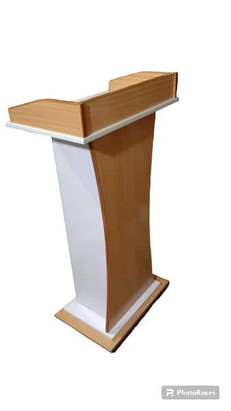 Rostrum /Speech Dice / podium 10