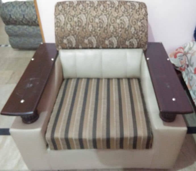 Leather sofa set (6 seater) LAHORE 2