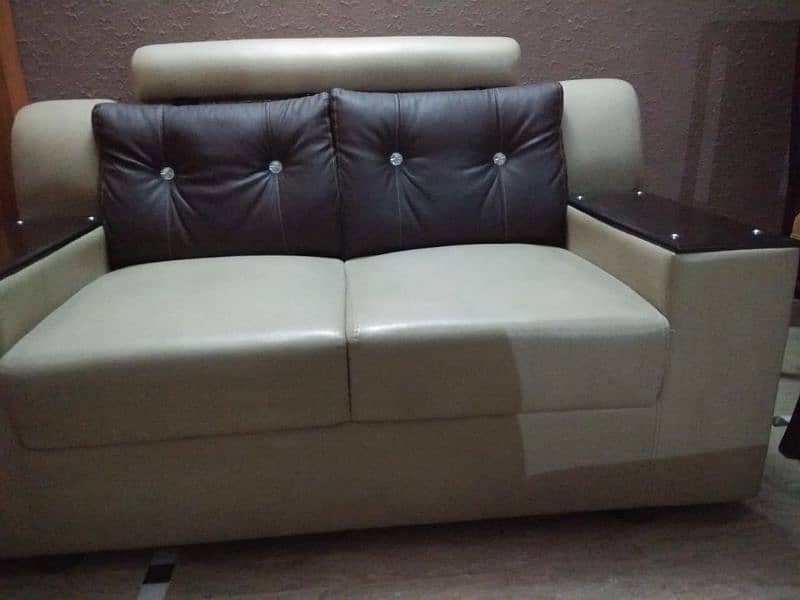 Leather sofa set (6 seater) Lahore 4
