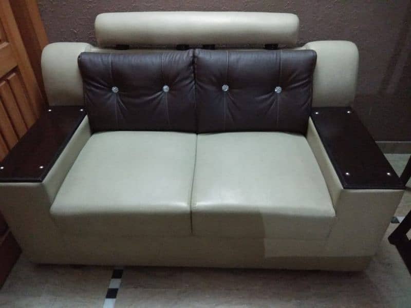 Leather sofa set (6 seater) Lahore 5