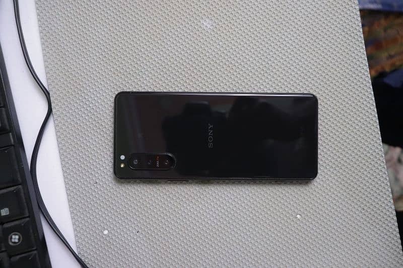Sony Xperia 5 mark 2 official PTA approved full 10 by 10 condition 7