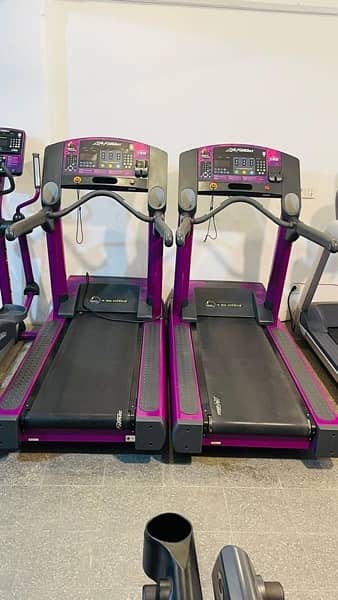 Commercial treadmill,Elliptical,recumbent,gym equipment available/Gym 11