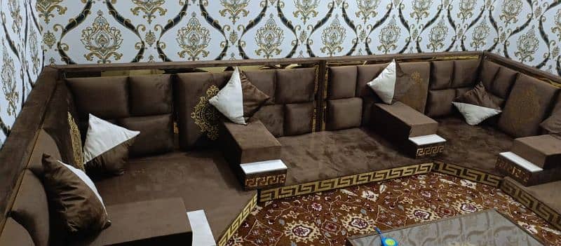 majlis sofa/Arabic Majlis/Arbi Sofa/ running foot 03044333349 1