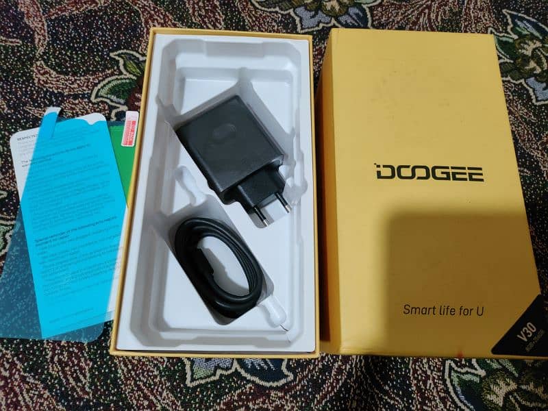 Doogee V30, 8GB /256GB, 60fps gaming, Full Box Accessories 6