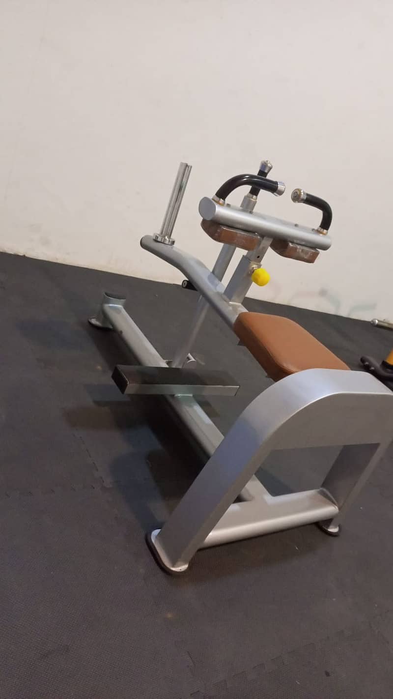 GYm Machines Commercial Free weight Chest 3