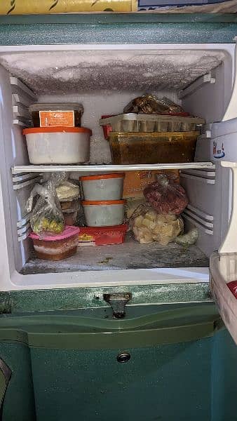Pel Crystel fridge 2 door medium size normal condition 5