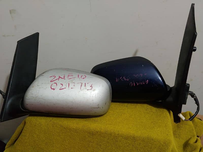 toyota mark x 2005 side mirrors in original condition 2