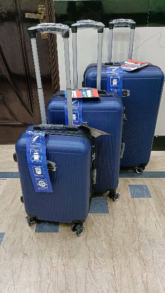 Luggage bags/ travel suitcases/ trolley bags/ travel trolley/ attachi 13