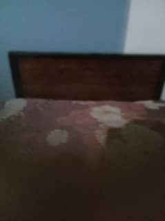 wooden bed single good condition 0