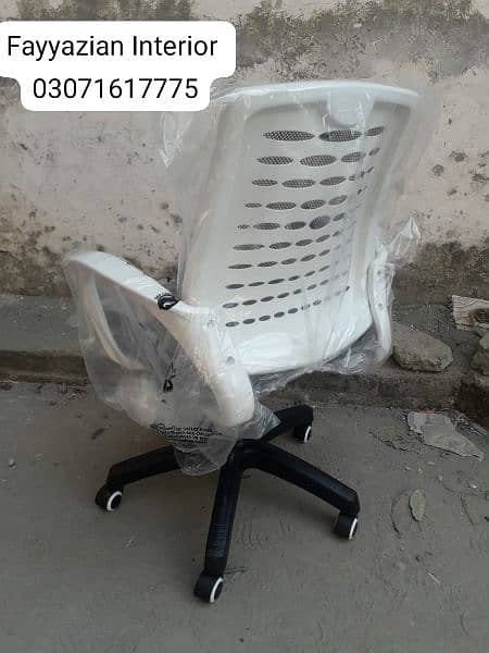 China White Office Chair/Workstation Chair/Office Chair/Low Back Chair 2