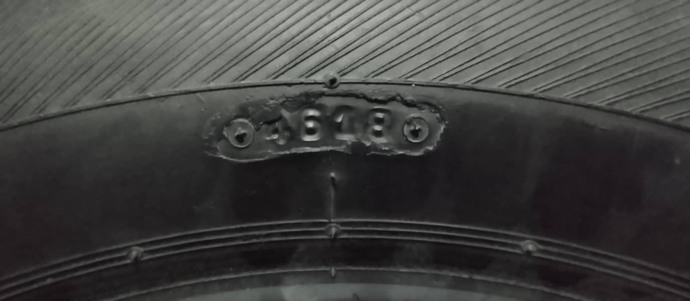 Tyres 215/55 R-16 Almost New Condition 7