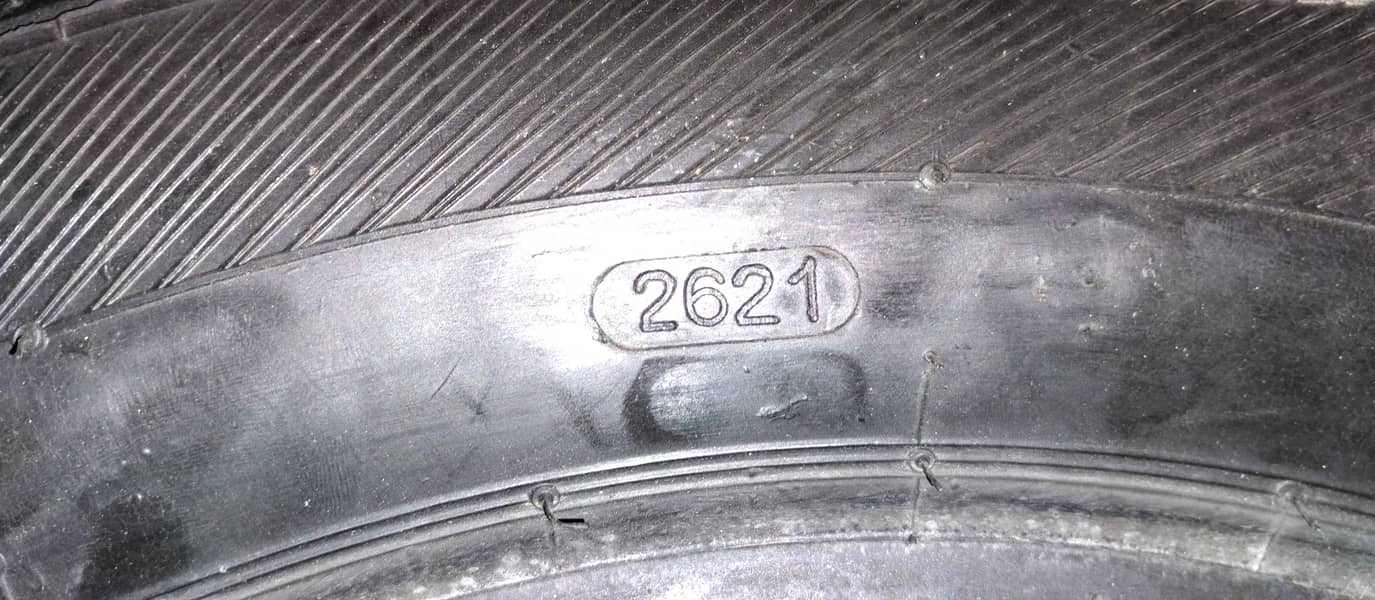 Tyres 215/55 R-16 Almost New Condition 8