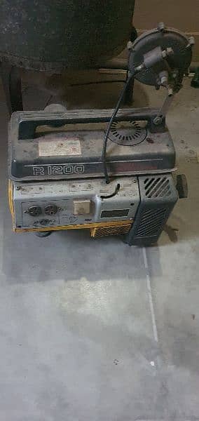 Robinson 1.2 kw japenese generator 1