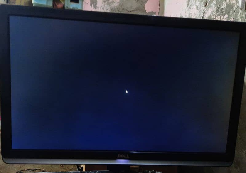 24 inches Dell Lcd Monitor  ST2420L 8
