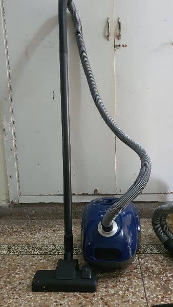 vacuum cleaner 3