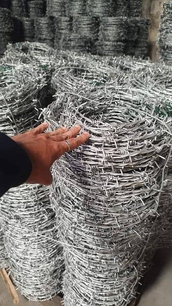 Chain link fence Razor wire Barbed wire security wire weld mesh jali 6