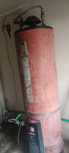 NasGas 35 Gallon Gas Geyser for Sale 100% Working Good Condition
