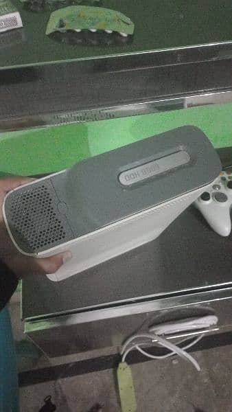 Xbox 360 with 65 games  gta 5 already installed with controller chargr 5