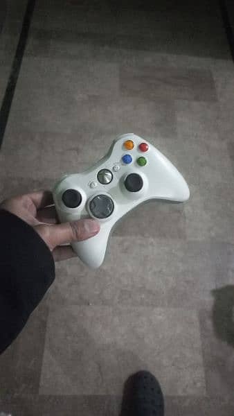 Xbox 360 with 65 games  gta 5 already installed with controller chargr 10