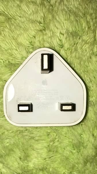 Apple 5W (5V-1A)  Original Chargers From UK For iPhones/iPads/Airpods. 3