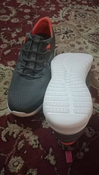 brandnew sketchers vietnam - air cooled and memory form 1
