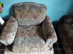 7 Seaters Sofa Set in Good Condition 0