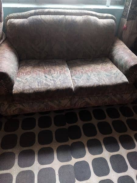 7 Seaters Sofa Set in Good Condition 4