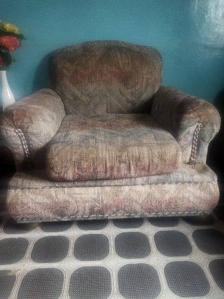7 Seaters Sofa Set in Good Condition 6
