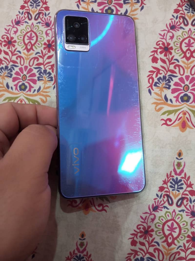 Vivo V20 1