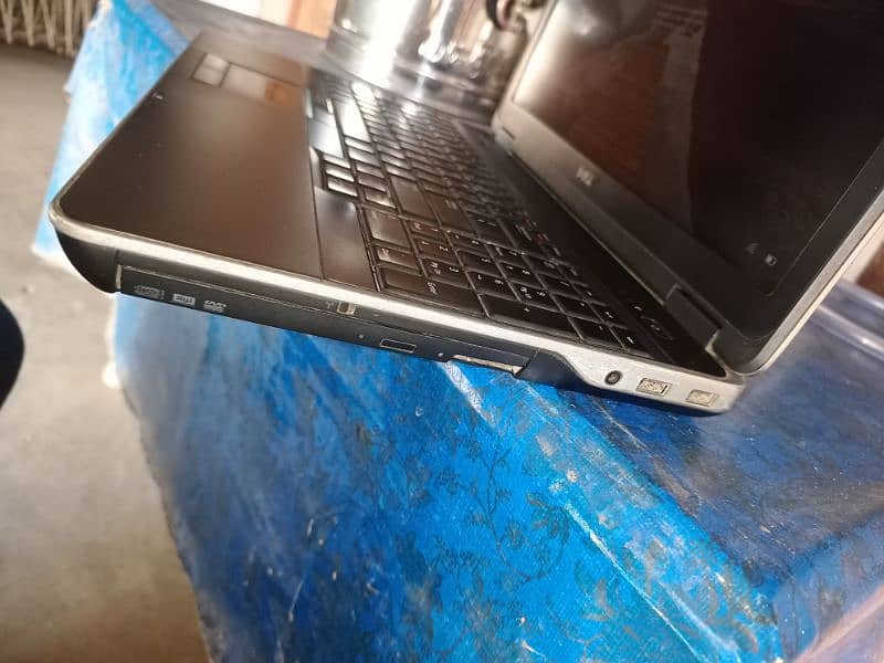 Dell i7 4th generation laptop 9