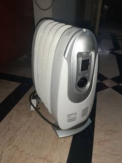 Pro-Elec Oil Radiator Heater 3 Fins (700Watts) 0