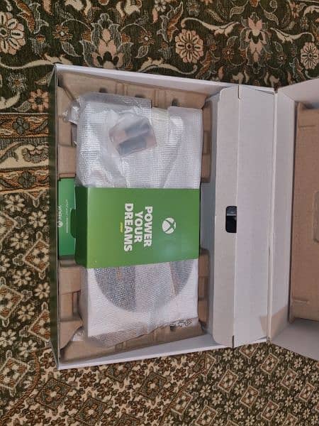 XBOX SERIES S 512GB WHITE[with games] 0