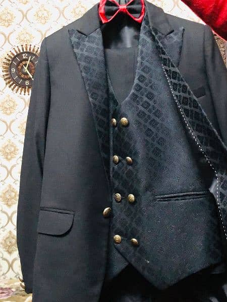 Black coloured Full Three piece and waist coat 3