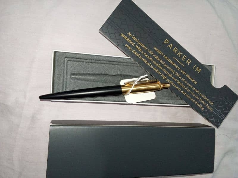 parker black and gold IM series 4