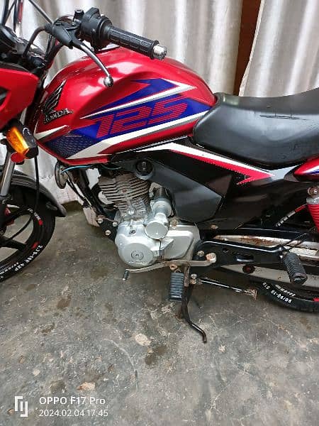 Honda CB 125 f 2021 model Karachi number 15