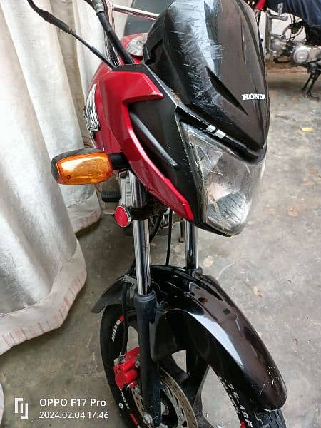 Honda CB 125 f 2021 model Karachi number 18