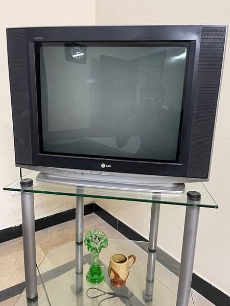 LG TV AND TROLLY FOR SALE 5