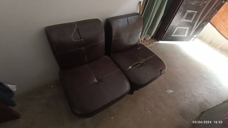 sofa 5 seater urgent sale 0