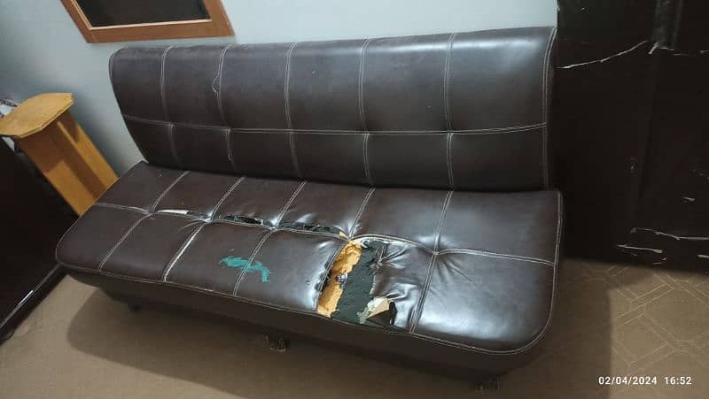 sofa 5 seater urgent sale 2