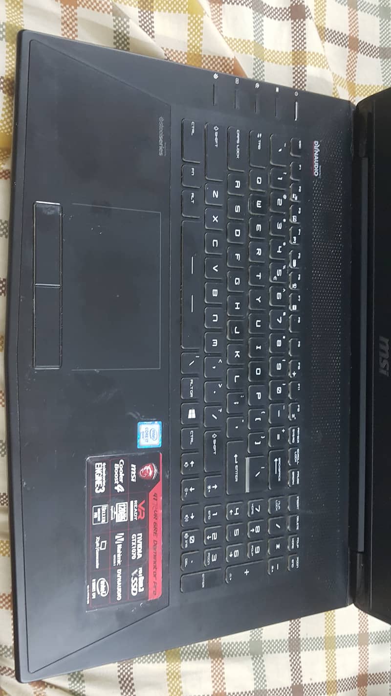 Selling my MSI GT72VR 6RE Gaming Laptop i7 6th GTX 1070 120Hz 8.5/10 3