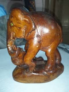 wooden elephant showpiece