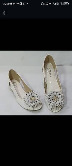 Women Khussa,Flats,Sandels,Pumps,Heels,Joggers Availble In Wholesale R