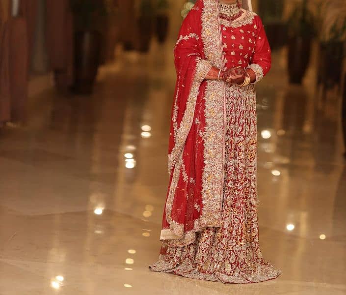 bridal lehnga red colour with jewellery 2