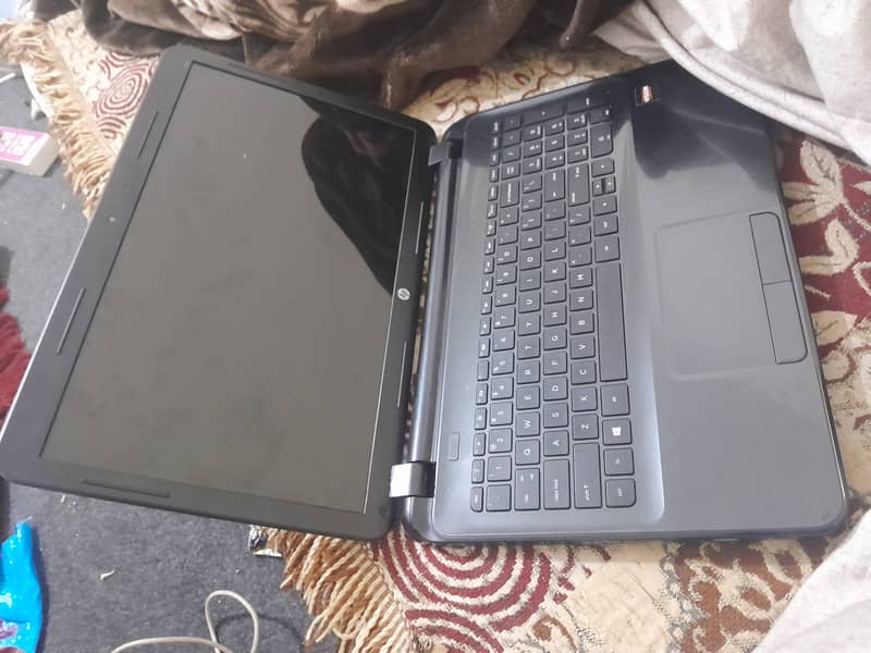 Urgent. Laptop for sale AMD-A6 5200 3rd generation 7