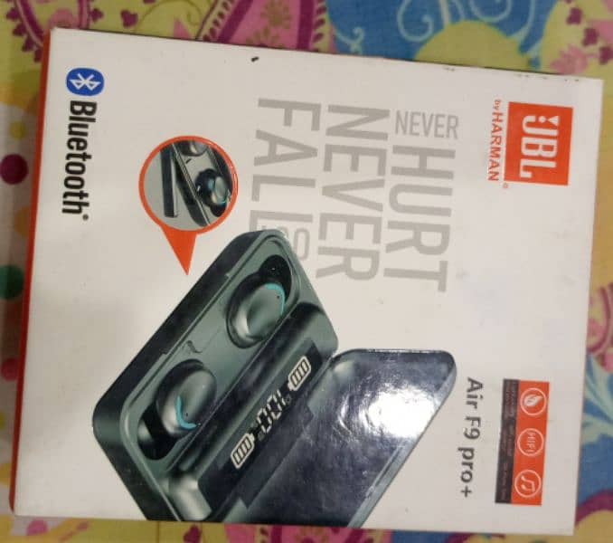 JBL new ear phone with power bank 1
