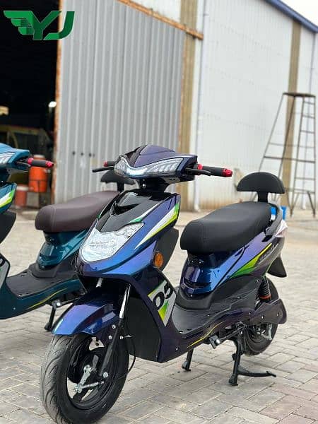 Electric Scooty YJ future evee 6
