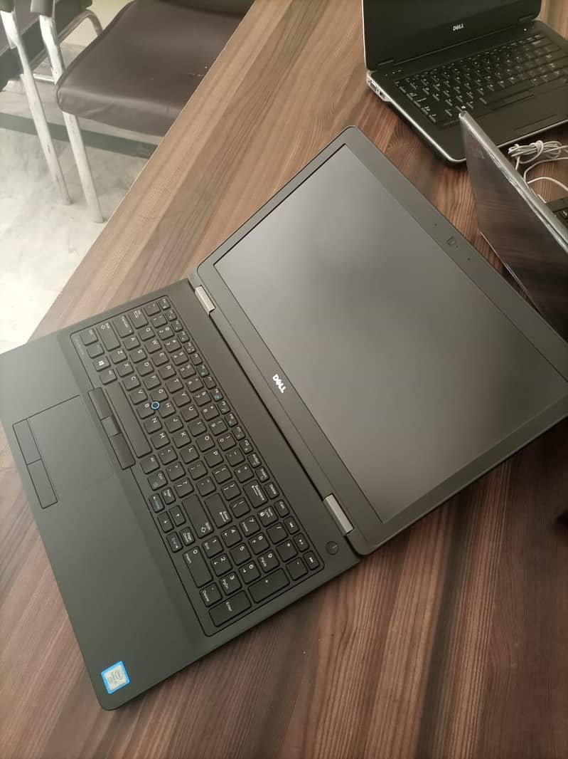 Dell Latitude E5580 Core i5 7th Gen 12GB DDR4 Ram 256GB SSD 18